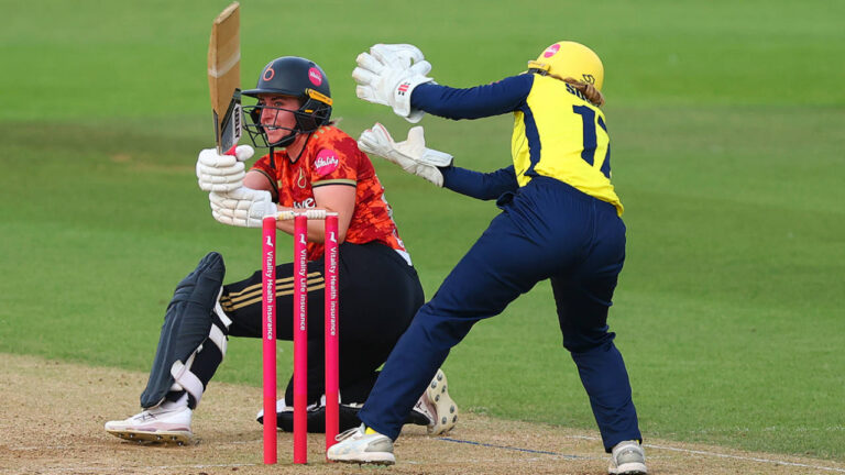 Kelly blazes trail for Blaze after Ballinger snares Bears – The Blaze Extend Winning Streak with Dominant Victory Over Warwickshire Bears